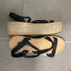 Steve Madden Black Leather Platform Sandals